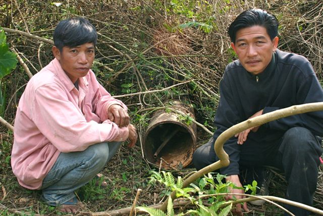 Project Phongsali 2011: Of necessity, villagers turn to local experts who make bombs safe (and sometimes turn a profit.)